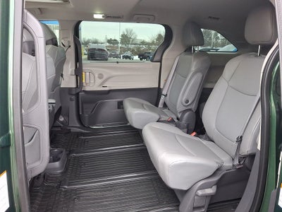 2021 Toyota Sienna XLE 7 Passenger
