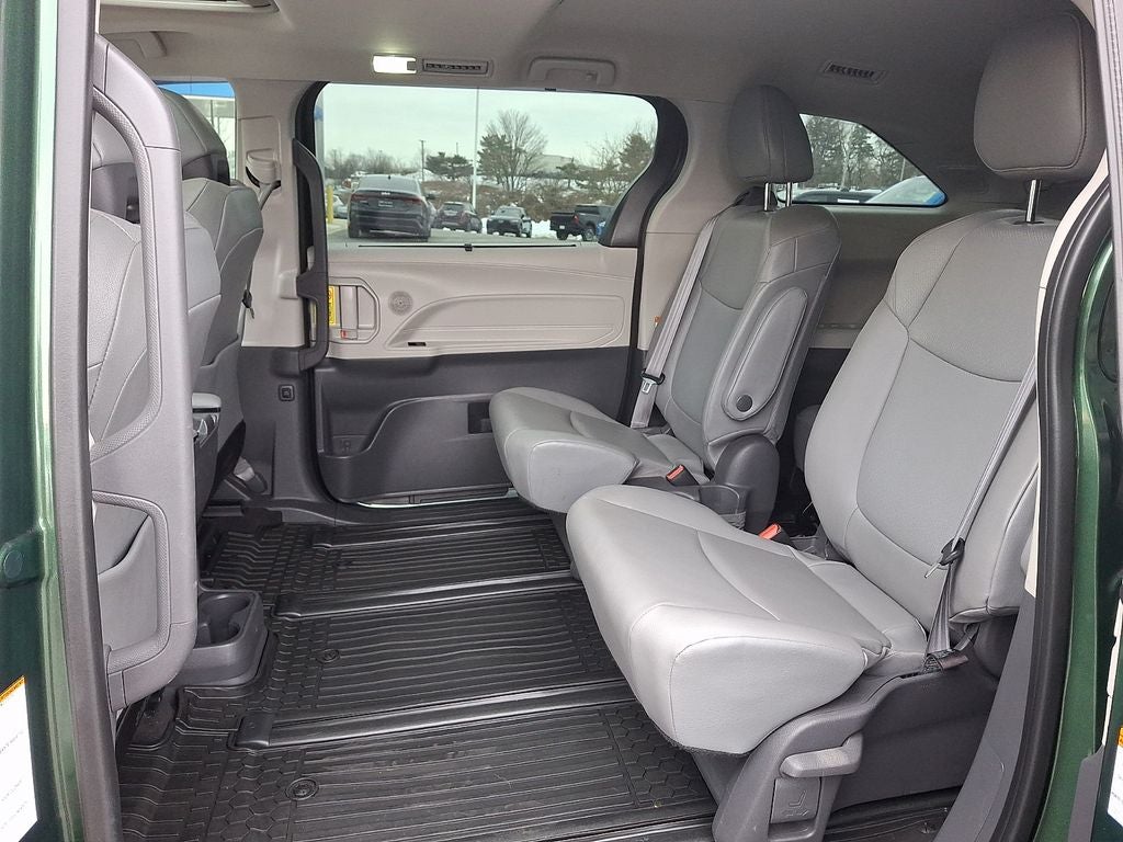 2021 Toyota Sienna XLE 7 Passenger