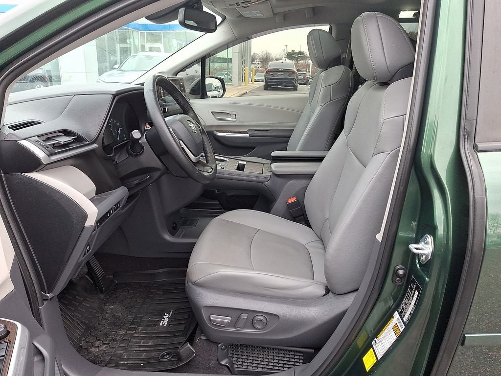 2021 Toyota Sienna XLE 7 Passenger