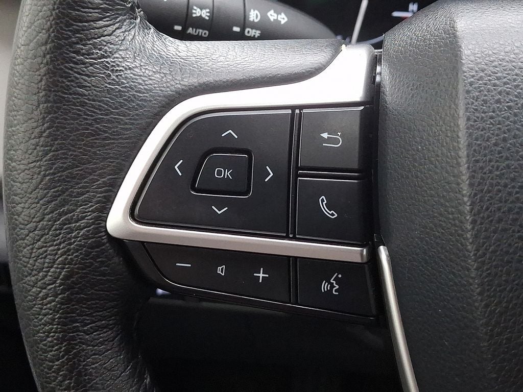 2021 Toyota Sienna XLE 7 Passenger