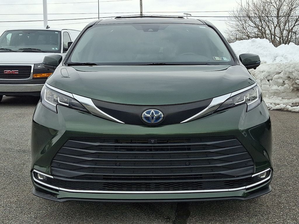 2021 Toyota Sienna XLE 7 Passenger