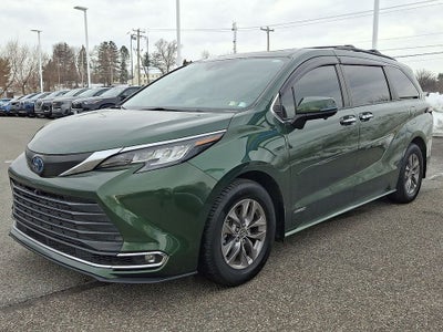 2021 Toyota Sienna XLE 7 Passenger