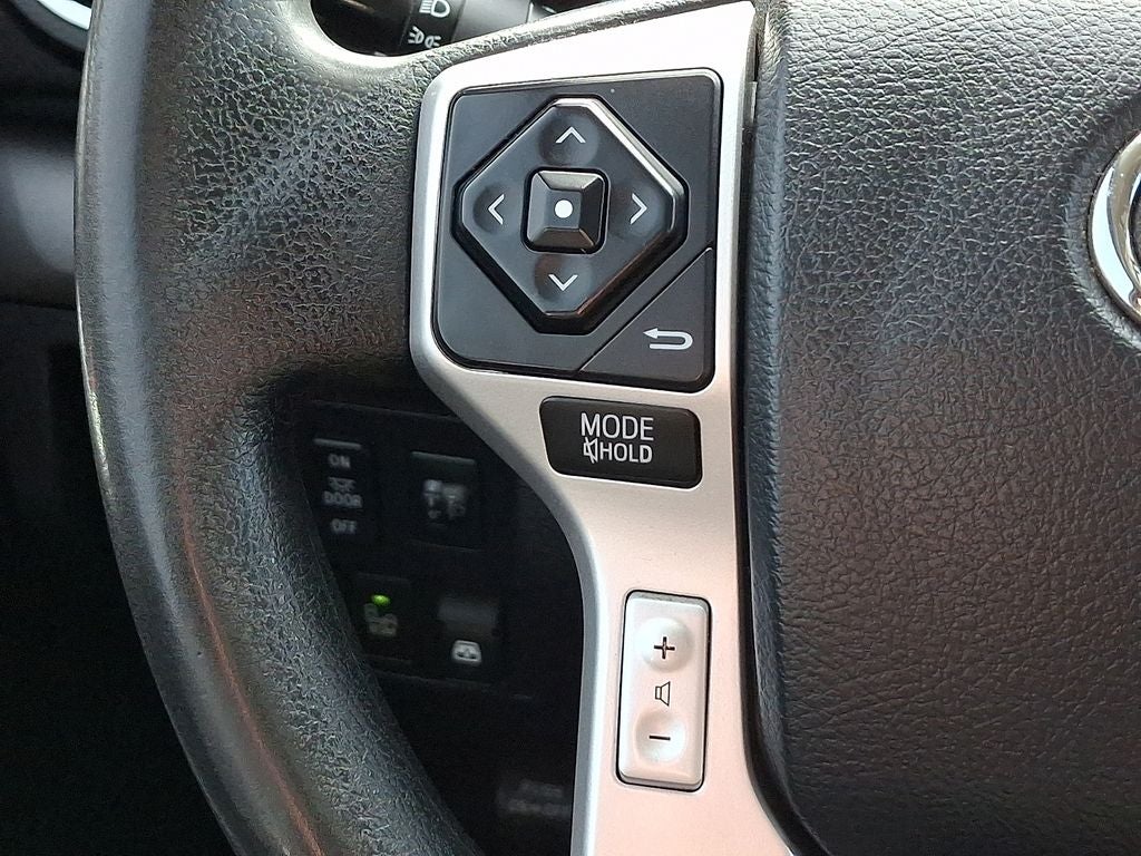 2017 Toyota Tundra SR5