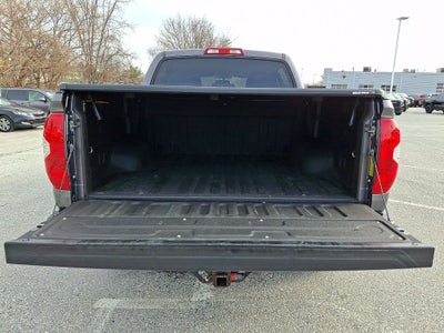 2017 Toyota Tundra SR5