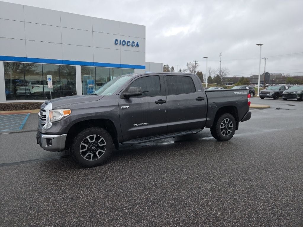 2017 Toyota Tundra SR5