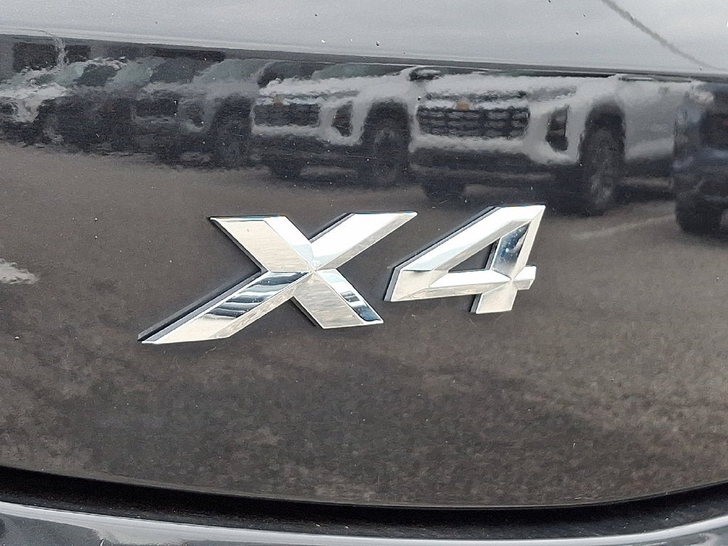 2023 BMW X4 xDrive30i