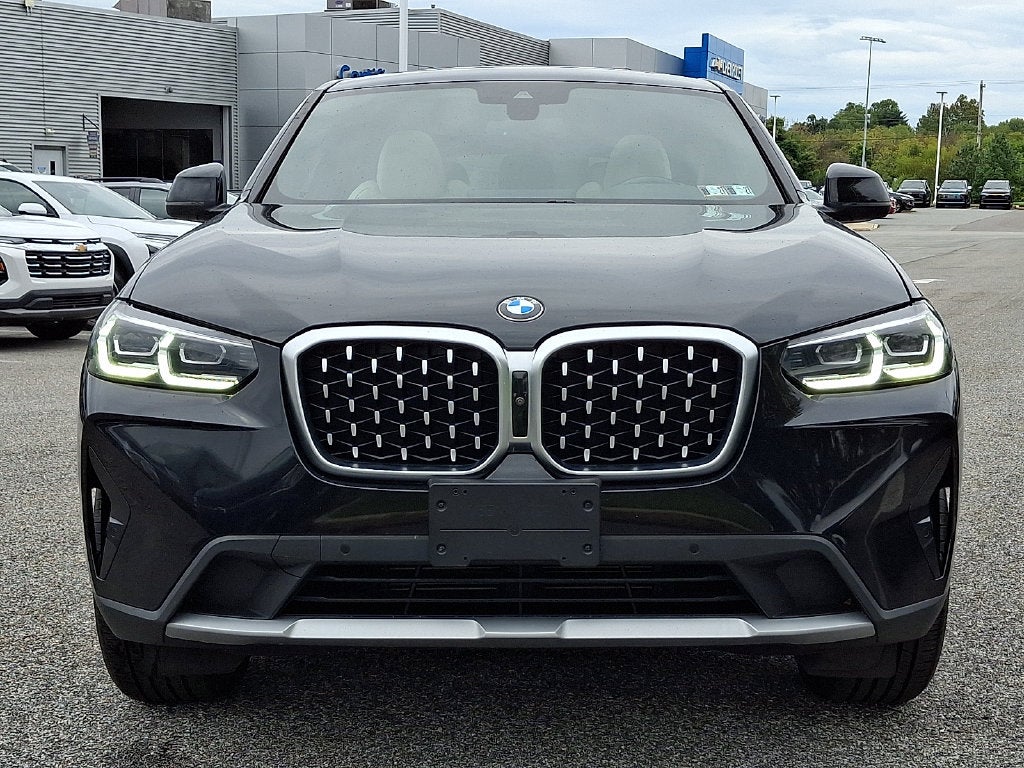 2023 BMW X4 xDrive30i