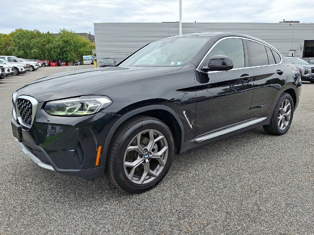 2023 BMW X4 xDrive30i