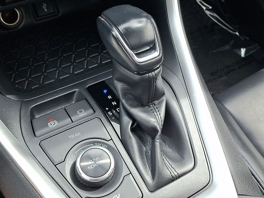 2020 Toyota RAV4 Hybrid XSE