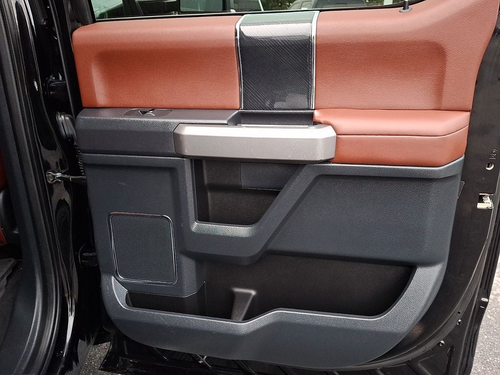 2022 Ford F-350SD Platinum