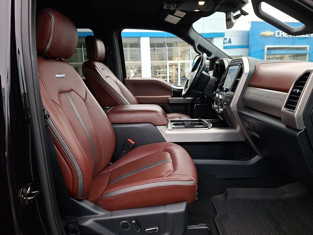 2022 Ford F-350SD Platinum