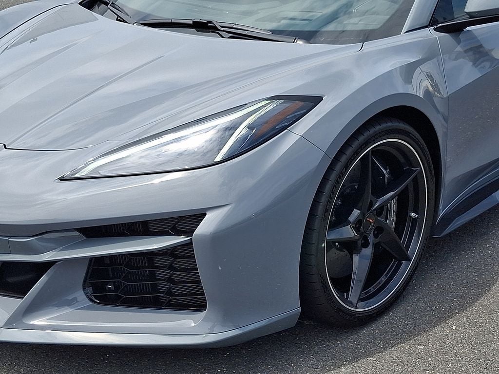 2025 Chevrolet Corvette E-Ray 1LZ