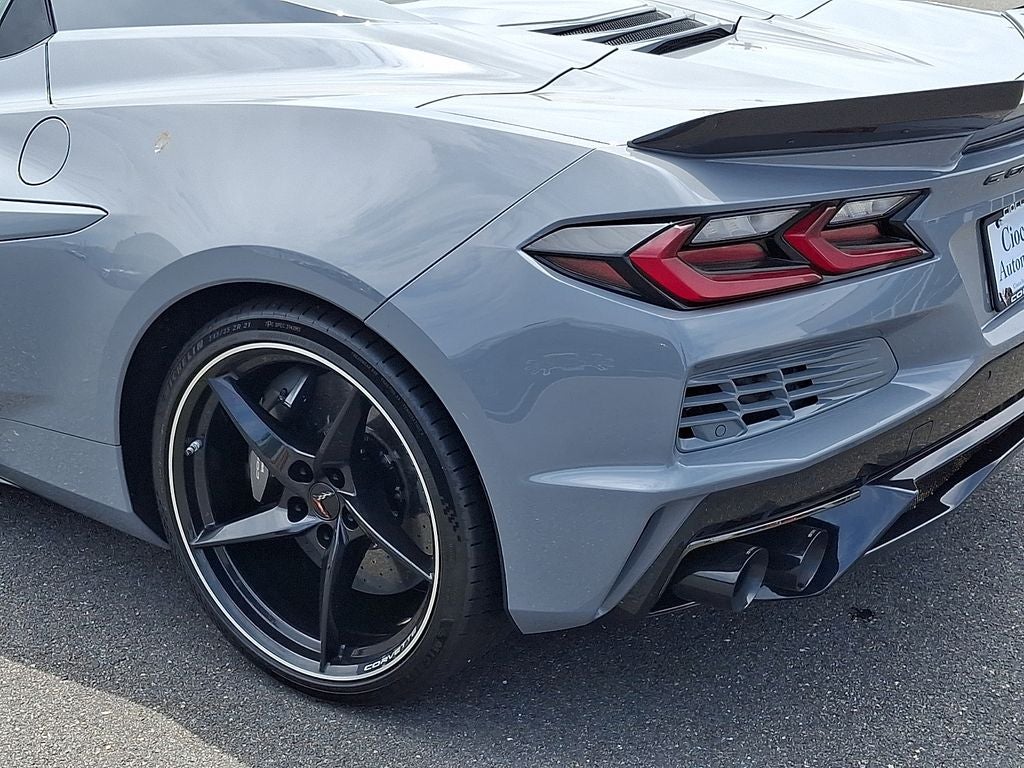 2025 Chevrolet Corvette E-Ray 1LZ
