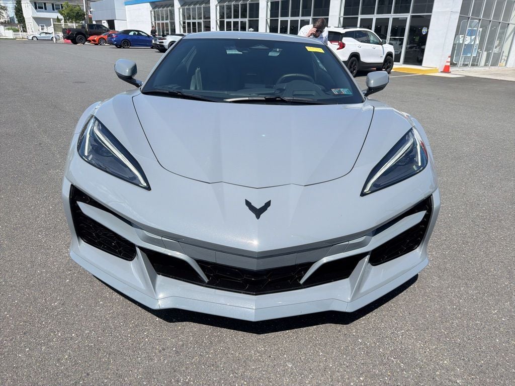 2025 Chevrolet Corvette E-Ray 1LZ