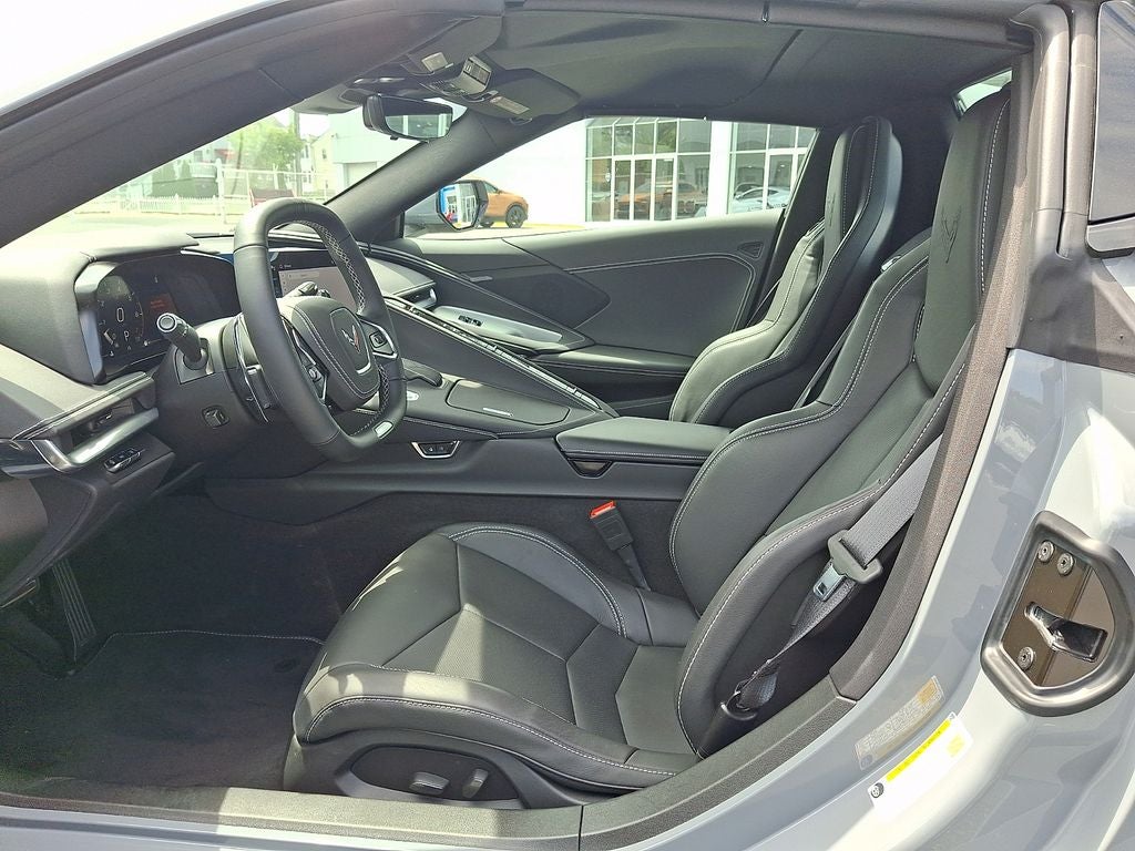2025 Chevrolet Corvette E-Ray 1LZ