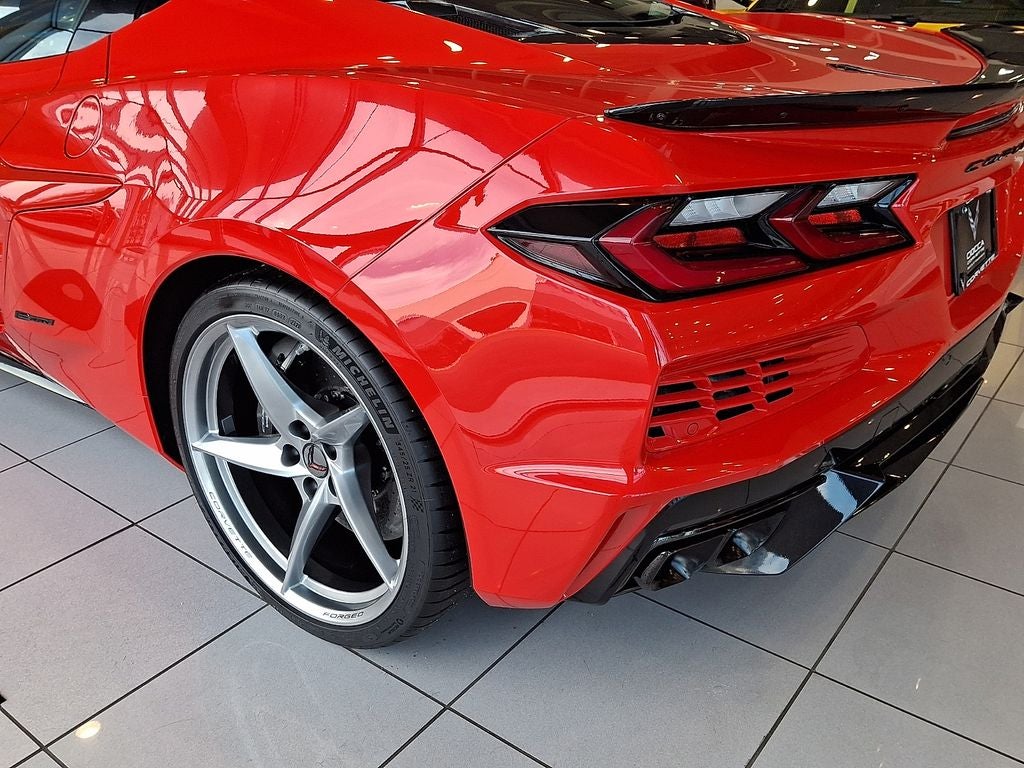 2024 Chevrolet Corvette E-Ray 2LZ