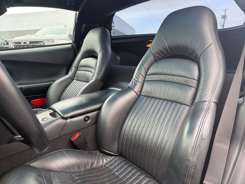 2003 Chevrolet Corvette Base