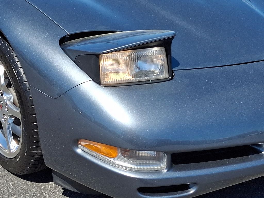 2003 Chevrolet Corvette Base