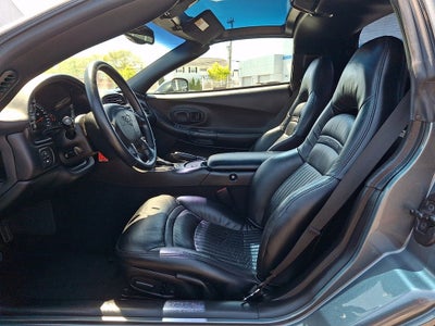 2003 Chevrolet Corvette Base