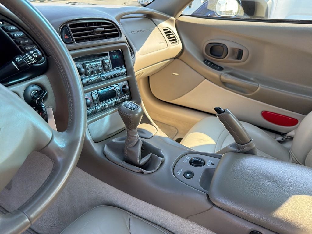 2004 Chevrolet Corvette Base