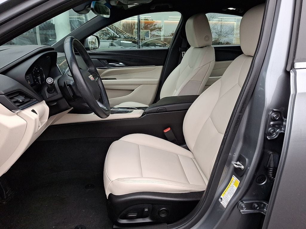 2021 Cadillac CT4 Luxury