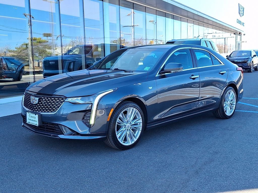 2022 Cadillac CT4 Premium Luxury