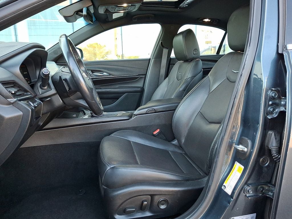 2022 Cadillac CT4 Premium Luxury