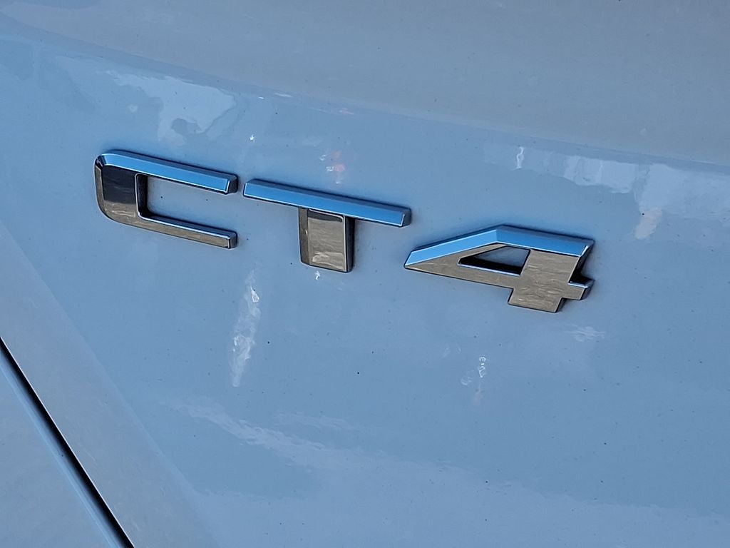 2023 Cadillac CT4 Luxury