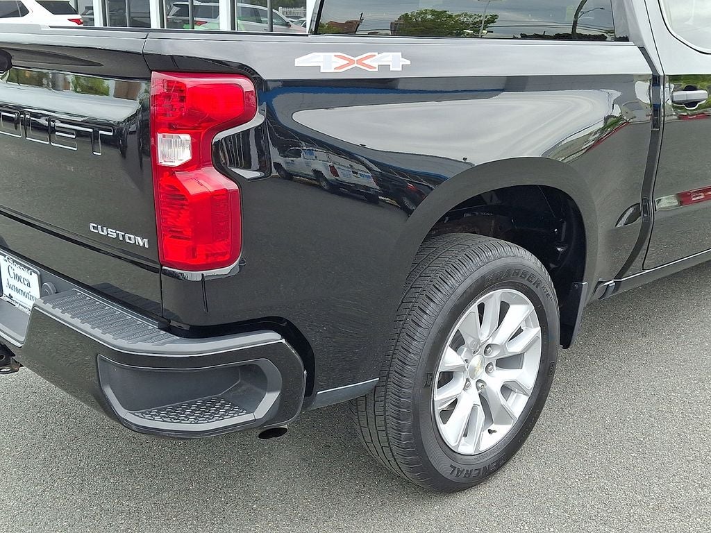 2022 Chevrolet Silverado 1500 Custom