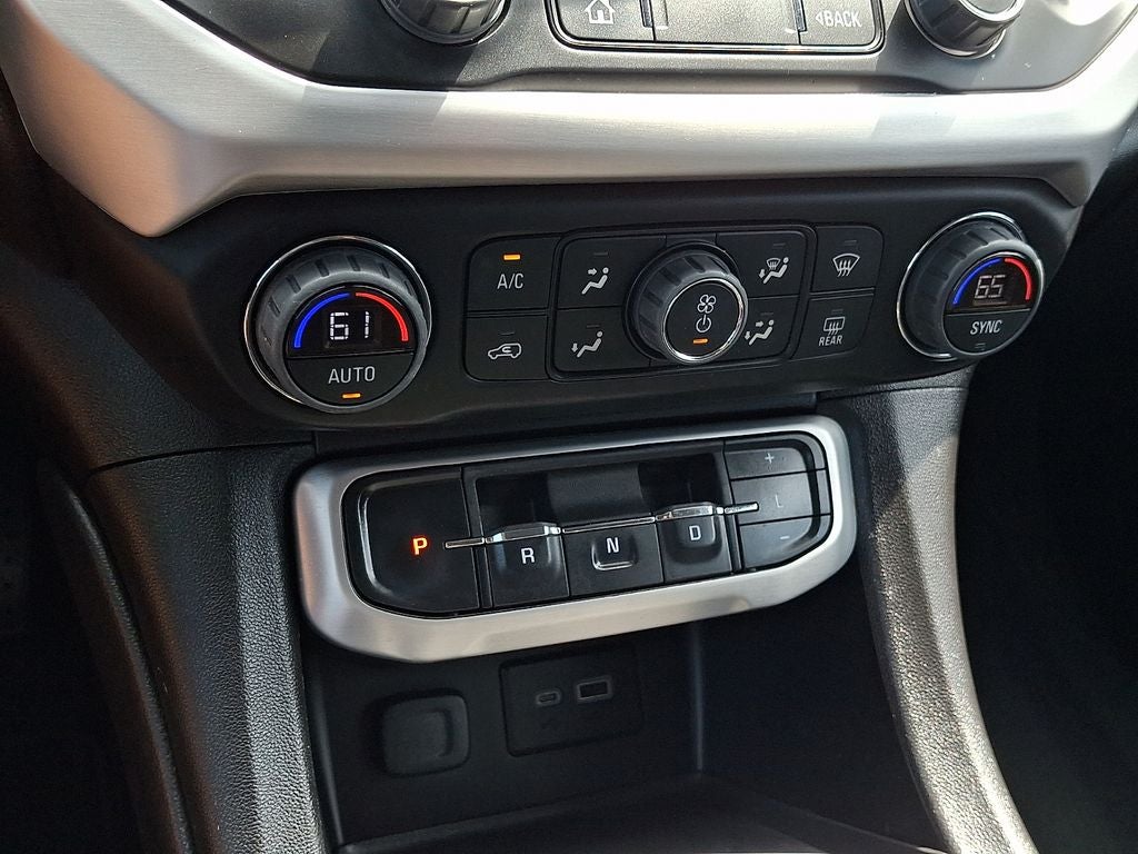 2022 GMC Acadia SLE