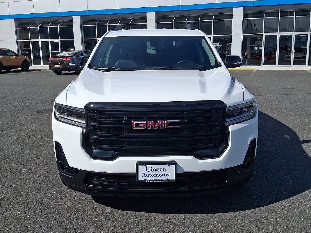 2023 GMC Acadia SLT