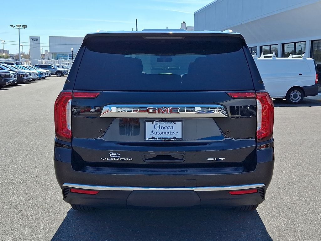 2023 GMC Yukon SLT