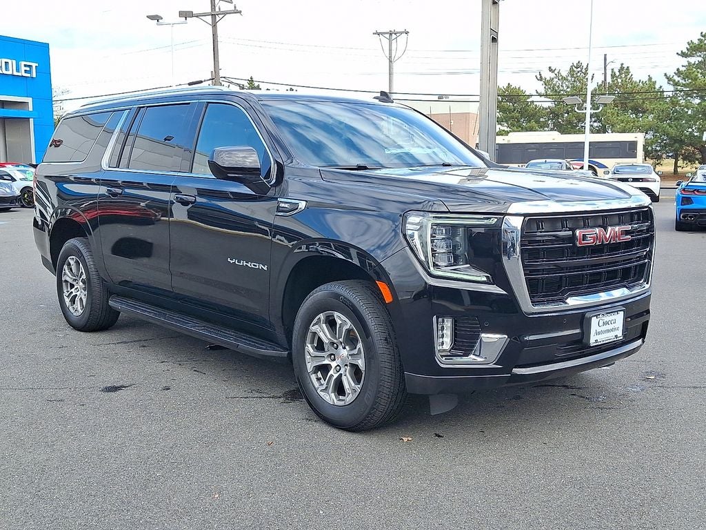 2023 GMC Yukon XL SLE