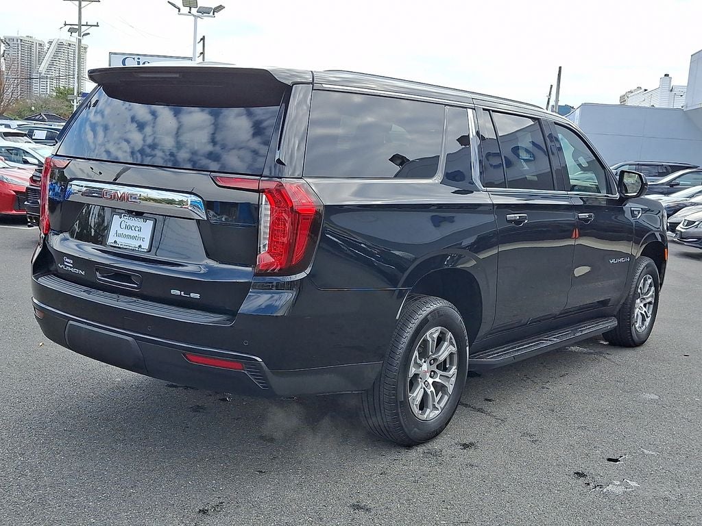 2023 GMC Yukon XL SLE