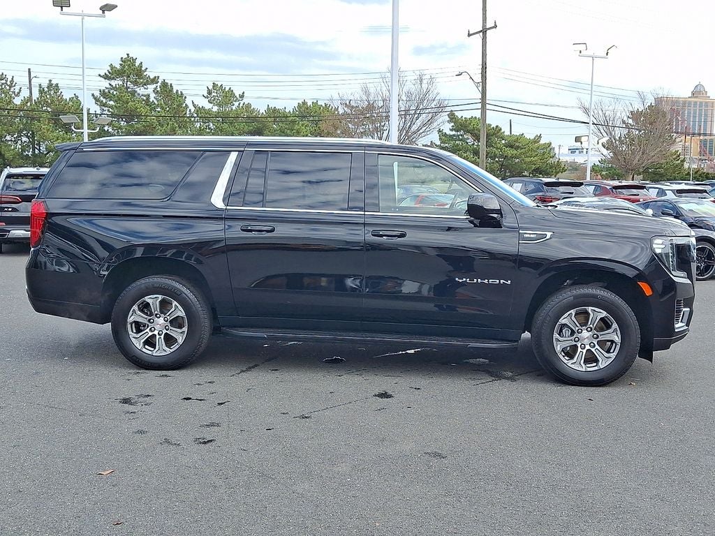 2023 GMC Yukon XL SLE