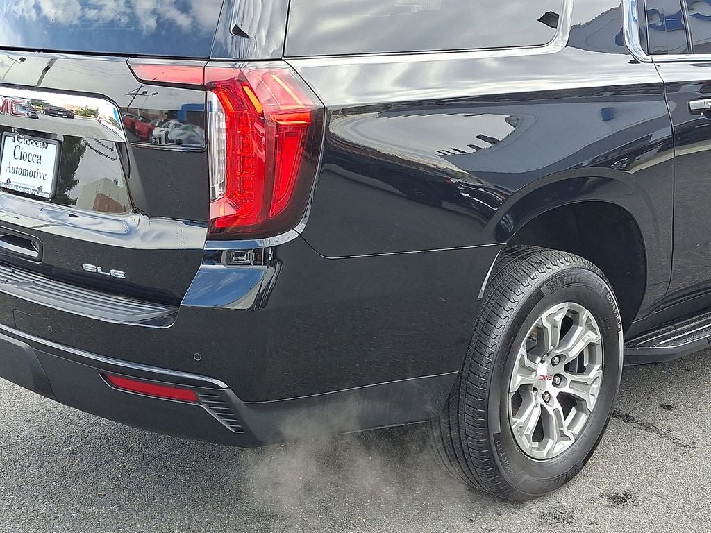 2023 GMC Yukon XL SLE