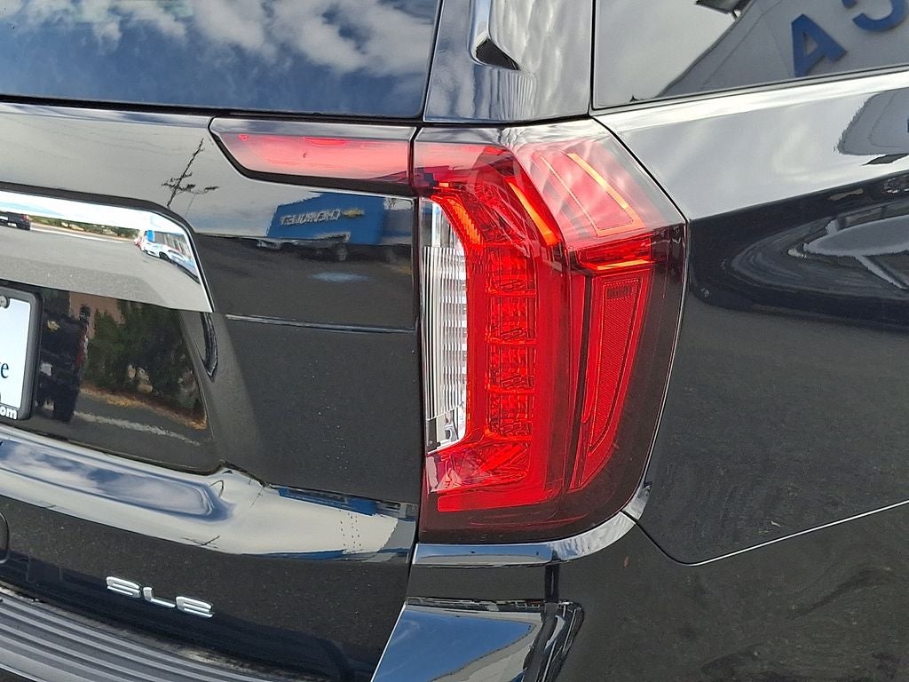 2023 GMC Yukon XL SLE