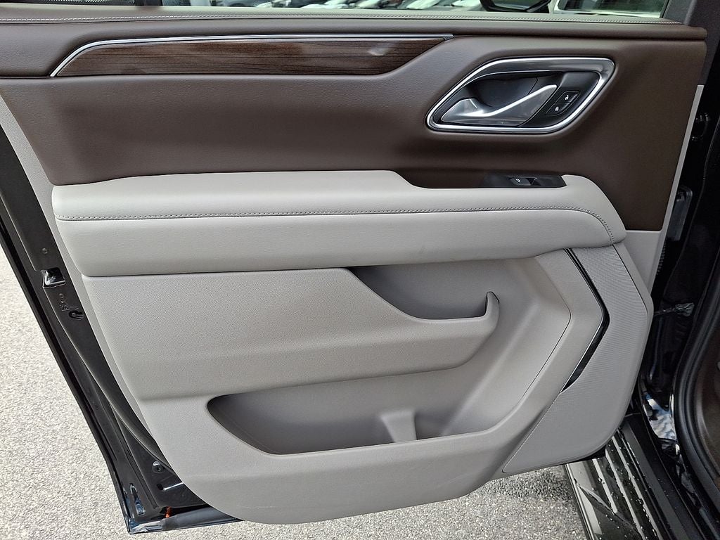 2023 GMC Yukon XL SLE