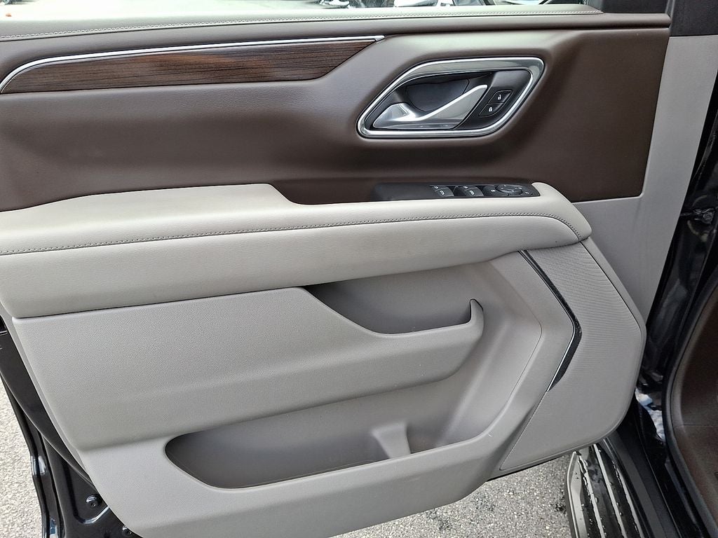 2023 GMC Yukon XL SLE