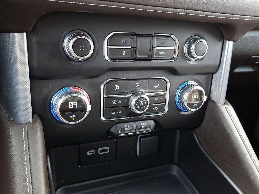 2023 GMC Yukon XL SLE