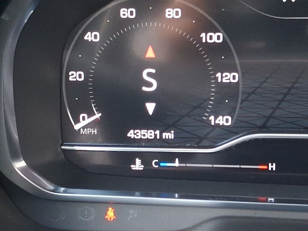 2023 GMC Yukon XL SLE