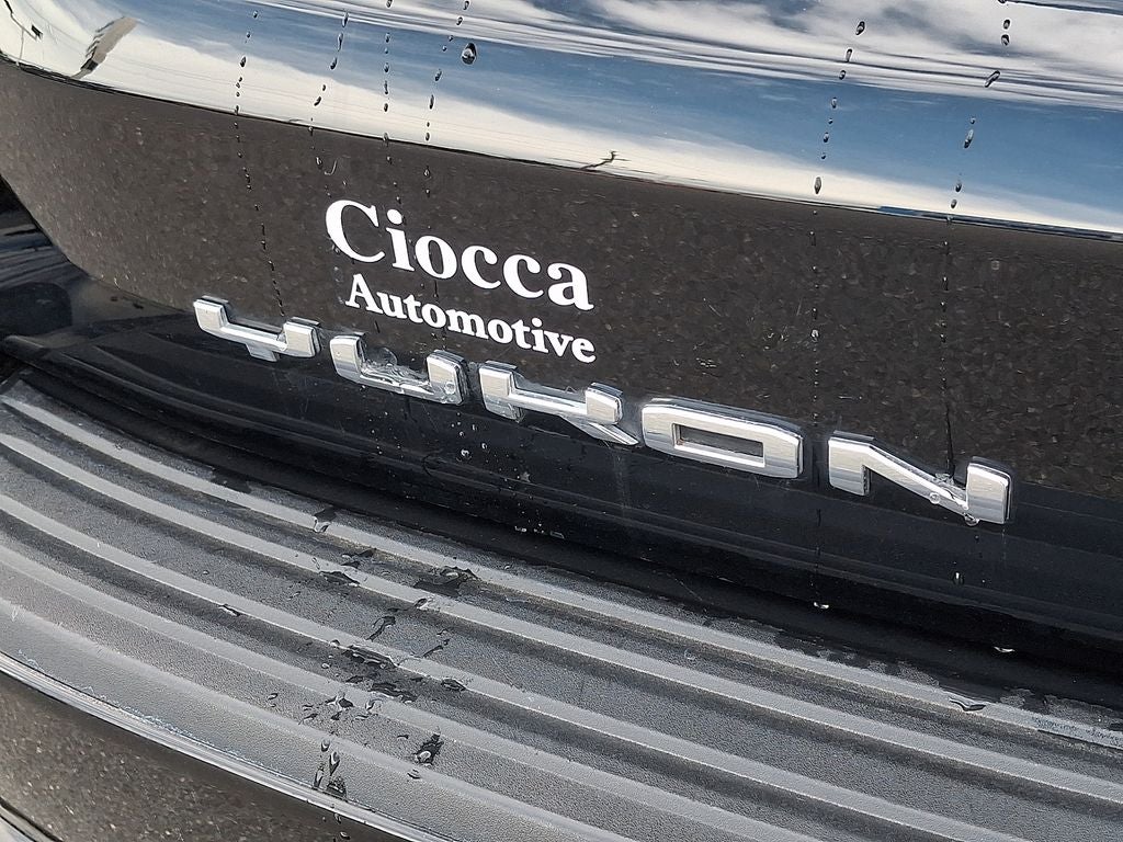 2023 GMC Yukon XL SLE