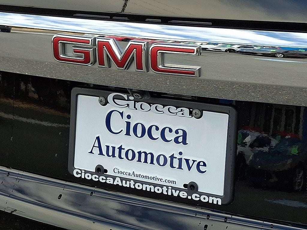 2023 GMC Yukon XL SLE