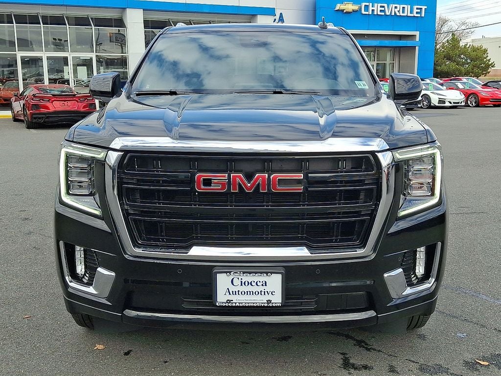 2023 GMC Yukon XL SLE