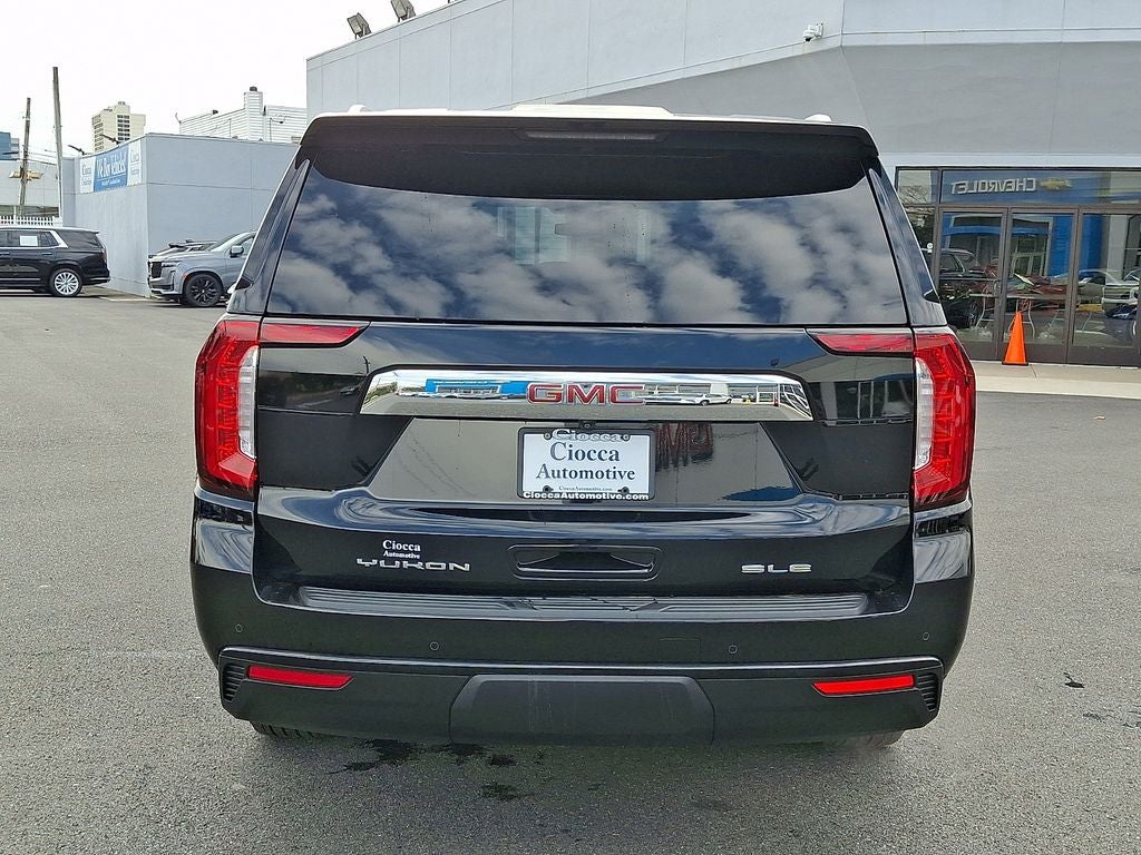 2023 GMC Yukon XL SLE