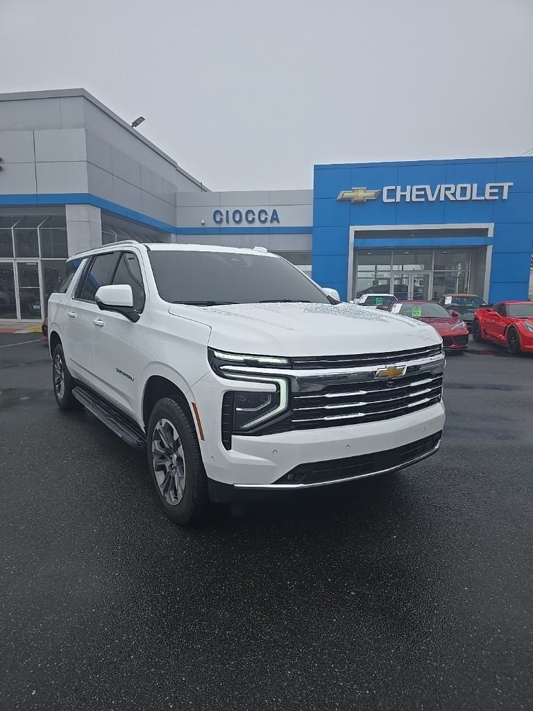 2025 Chevrolet Suburban LT