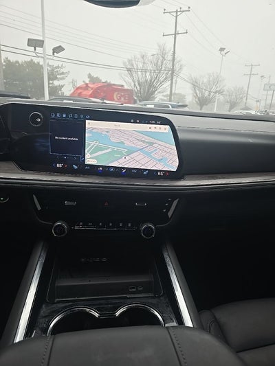 2025 Chevrolet Suburban LT