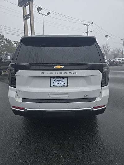 2025 Chevrolet Suburban LT