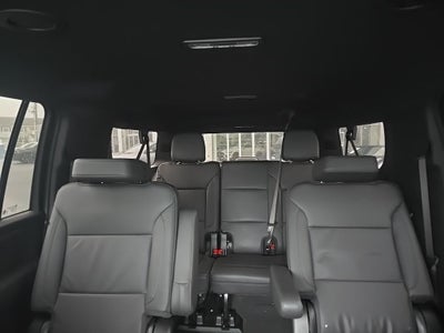 2025 Chevrolet Suburban LT