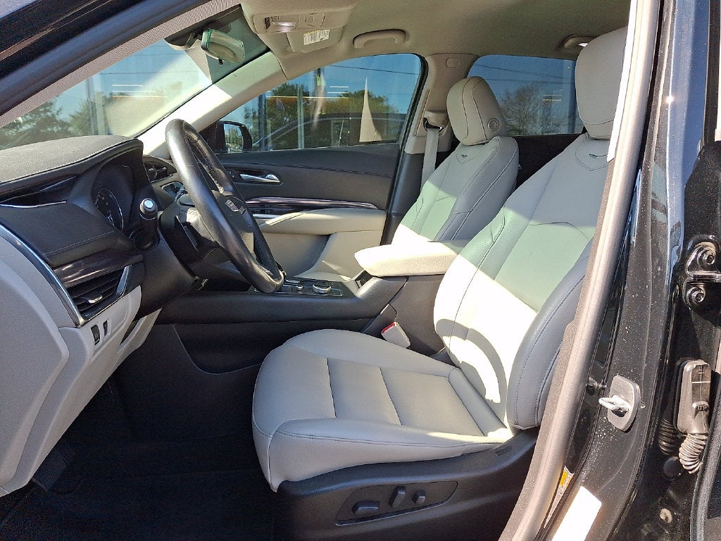 2021 Cadillac XT4 Luxury